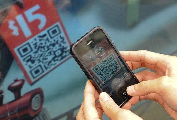 QR codes can hide deceptive links from identity thieves, FTC warns