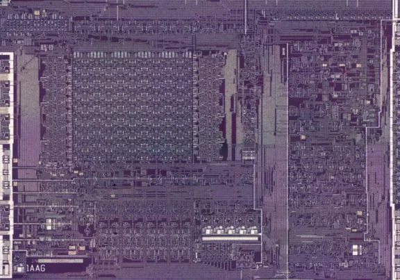 Unusual silicon-on-sapphire chip unearthed in ancient HP floppy disk drive