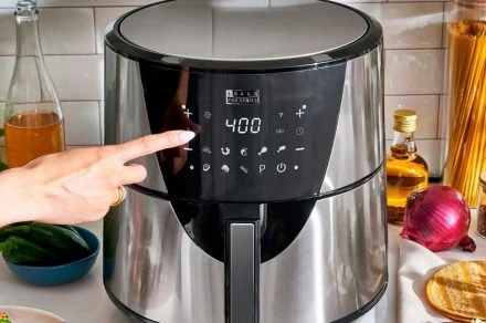 Grab this 8-quart air fryer deal while it’s $80 off
