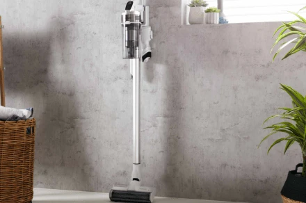 One of Samsung’s most popular cordless vacuums is 50% off today
