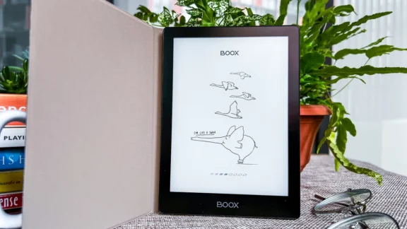 Onyx Boox Poke 5 review: a versatile and cute 6-inch ereader with one too many flaws